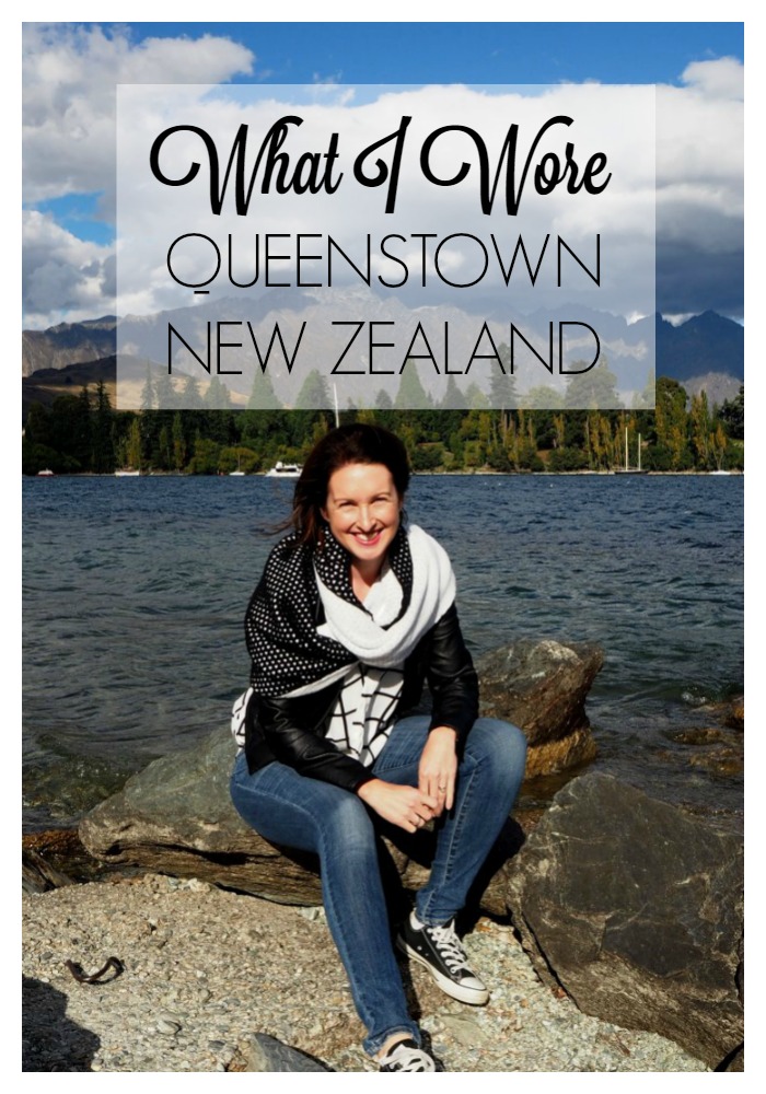What I Wore in Queenstown, New Zealand - Layers are essential in Queenstown where the weather can vary from cold to quite warm, even in autumn #whatiwore #whattopack #queenstown #newzealand