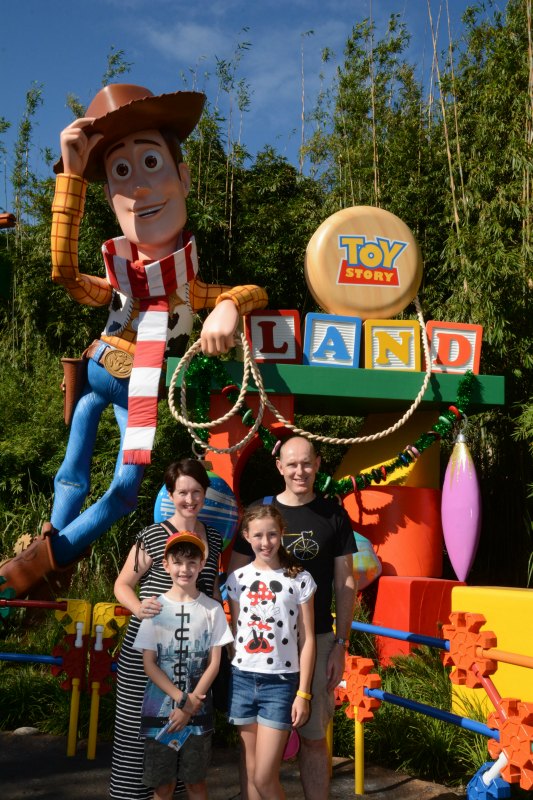Family at Toy Story Land - Hollywood Studios Fastpass tiers