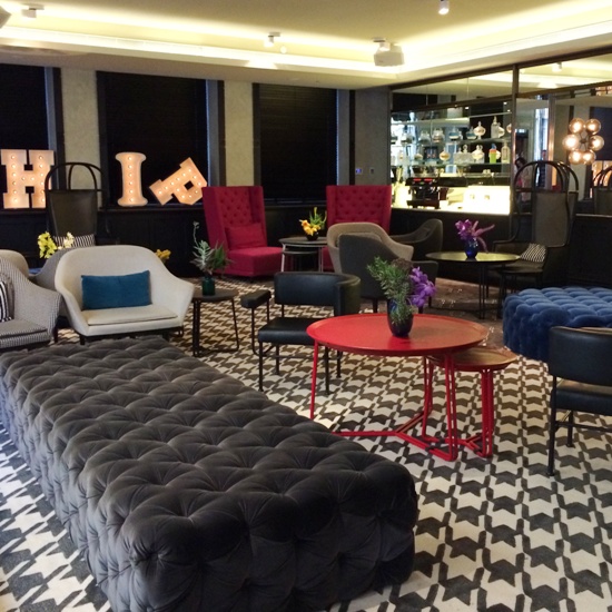 QT Sydney lounge